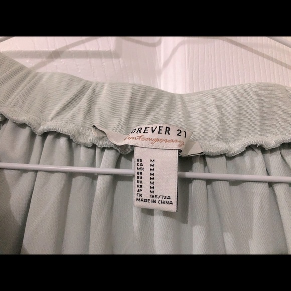 NWOT Forever 21 tulle skirt light green - Picture 2 of 4